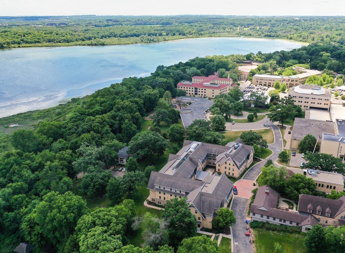 EdgewoodU_MBB's tweet image. Edgewood College in the Summer
How about that view…..🤩

🦅⬆️