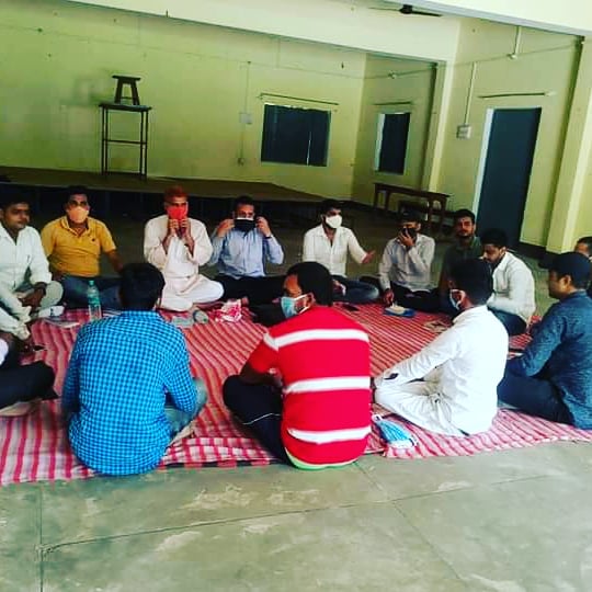 chhotu_singhSB's tweet photo. अखिल भारतीय विद्यार्थी परिषद के क्षेत्रीय संगठन मंत्री श्री  Nikhil Ranjan भाईआ का मार्गदर्शन मिला 
 #जिला_समिति_भोजपुर 
#नगर_इकाई_आरा
#मिशन_संजीवनी 
#छात्र_दिवस https://t.co/D5ZnM32nCJ