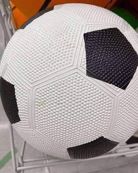 Sageralyaseen's tweet image. ريتويت اذا شميت الريحة على طول