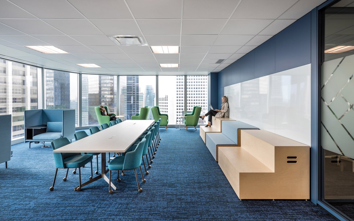 pureworkplacekc's tweet photo. Amazing skyline views from the workplace! 😍

Knoll 
PURE has the solution to complement your skyline view. Give us a call. Info in the bio 🏙️
 #PURE #modernalways #solutions #modern https://t.co/P5s7oML3aw