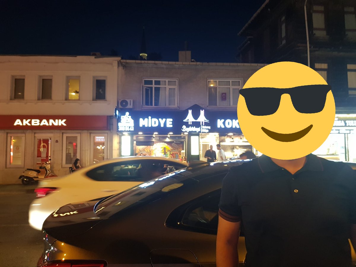 Dün geceleyin üsküdar çamlıca'da midye ve kokorec yidik.