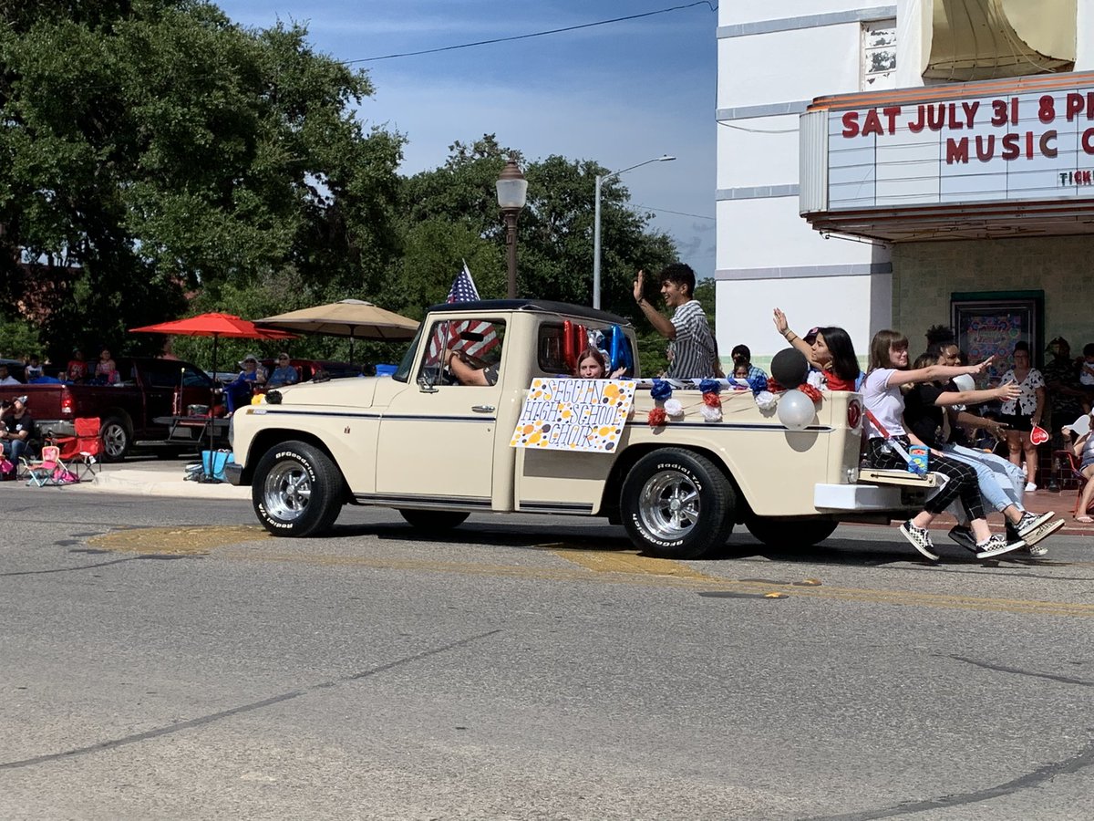 ProchnowSci's tweet image. SHS in the 4th of July Parade! @SeguinHSTx @SeguinISD