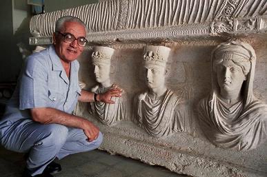 Iyervval's tweet photo. Abdel Kader Haidara &amp; Khaled al Assad are heroes to every person interested in history. The latter was beheaded by ISIS in 2015 because he refused to give up the location of Palmyra’s antiquities https://t.co/nEasMlEude