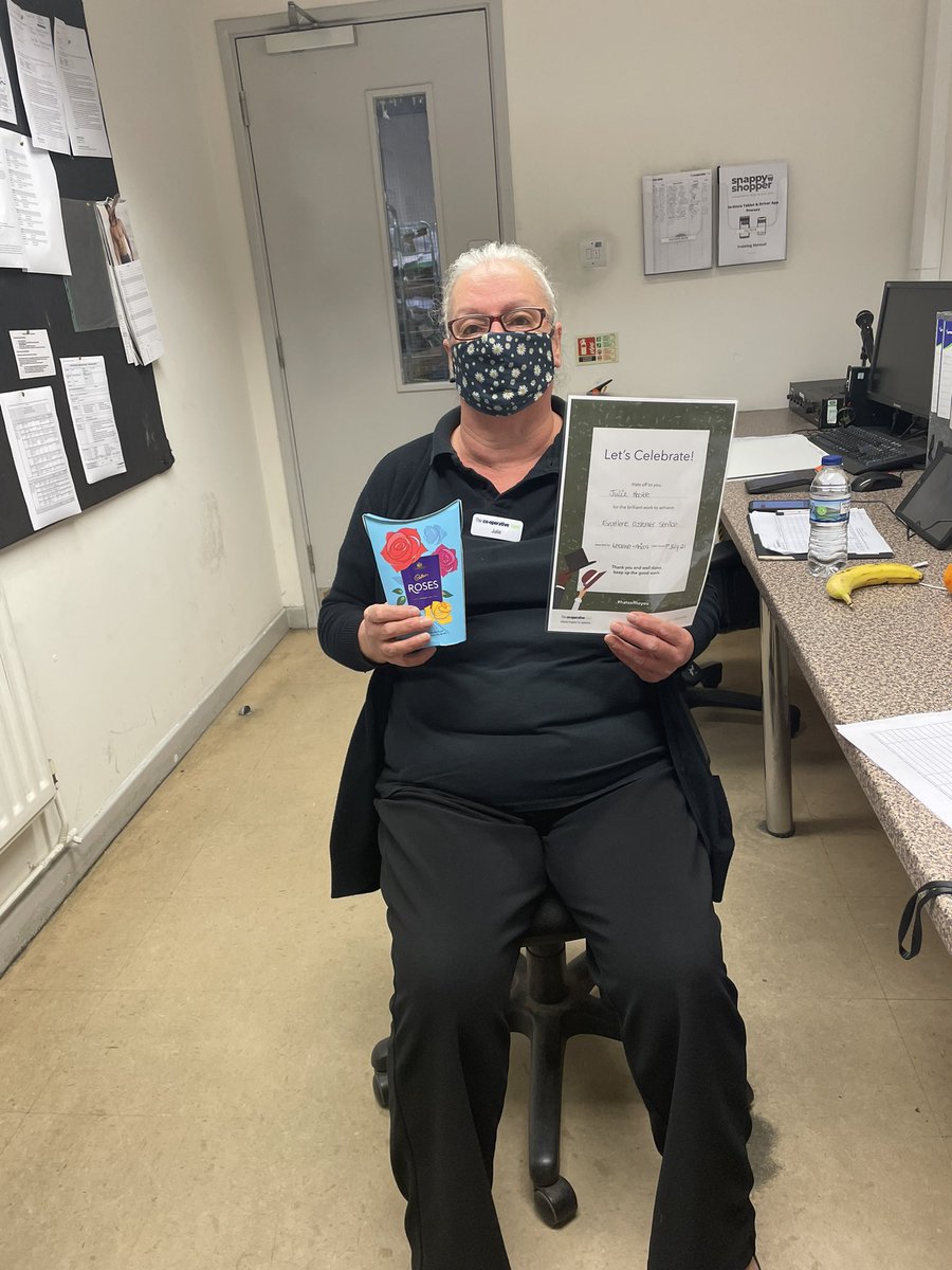 AnitaGi25966379's tweet photo. Hats off to 3 more amazing colleagues who give great customer service at our tills at anstey well deserved 👏👏@emlou_owen @leannelacey1 @RealSoulShaker @ShaneWorrad @jasontomkins1 @Kerry21783392 @angxlirl https://t.co/ZbWxPp40T6
