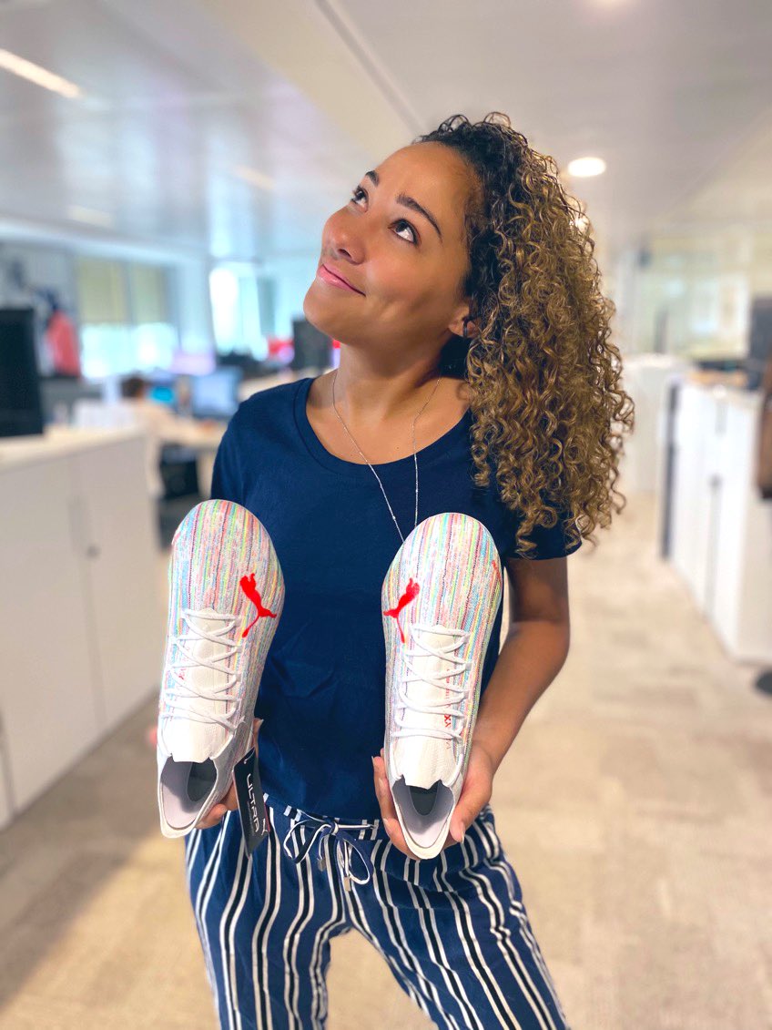 lequipedusoir's tweet photo. 🚨 ALERTE CADEAU 🚨

Ce soir @vsainsily vous offre la paire de @PUMA Ultra portée par @_OlivierGiroud_, Kingsley Coman ou encore @AntoGriezmann 🤙🏽⚽️

RT + FOLLOW @lequipedusoir et donnez le prochain adversaire de l’Espagne dans cet Euro 🇪🇸

@pumafootball 
#FOREVERFASTER https://t.co/jHqlw1r9nx
