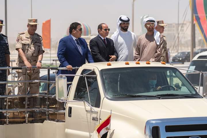 yehia5yehia's tweet photo. الرئيس #السيسي بيعمل تجربة الحرب بث مباشر ودي قمة التحدي انك تدير حرب بدون خطأ واحد في المية علي الهواء مباشرة انذار قوي جدا لايران وتركيا و إثيوبيا ورسالة مباشرة لجميع الأطراف انه لا مجال للخطأ مع الجيش المصري اقوي جيش في الشرق الأوسط https://t.co/pC06jPXrSO