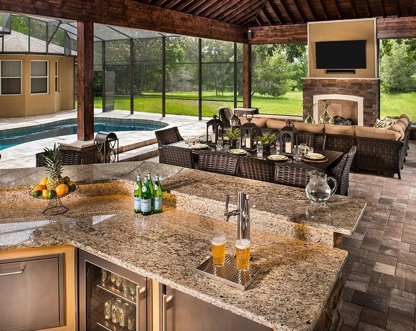 EdelmanHome's tweet photo. Our favorite outdoor spaces are ones that are truly extensions of the indoors. What’s your dream outdoor space? #longweekendmode

Featuring: @true_res refrigeration https://t.co/1H1Wgp0izw