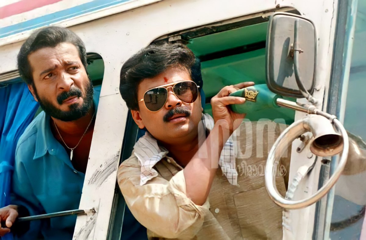 fans_dileep's tweet photo. Parakkum Thalika Title song Had emerged a huge impact on Audience of that tym🔥

#RiseOfJanapriyan
@fans_dileep https://t.co/etgL9Rysqi