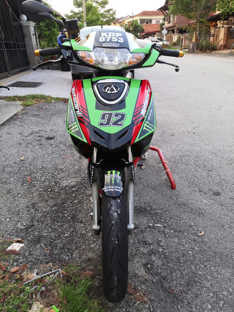 Ejuan Hunter Ej Racing Team Finally The New Decal Is Installed I Just Took The Design From Kawasaki Racing Team As My Decal I Not Sure What Theme For