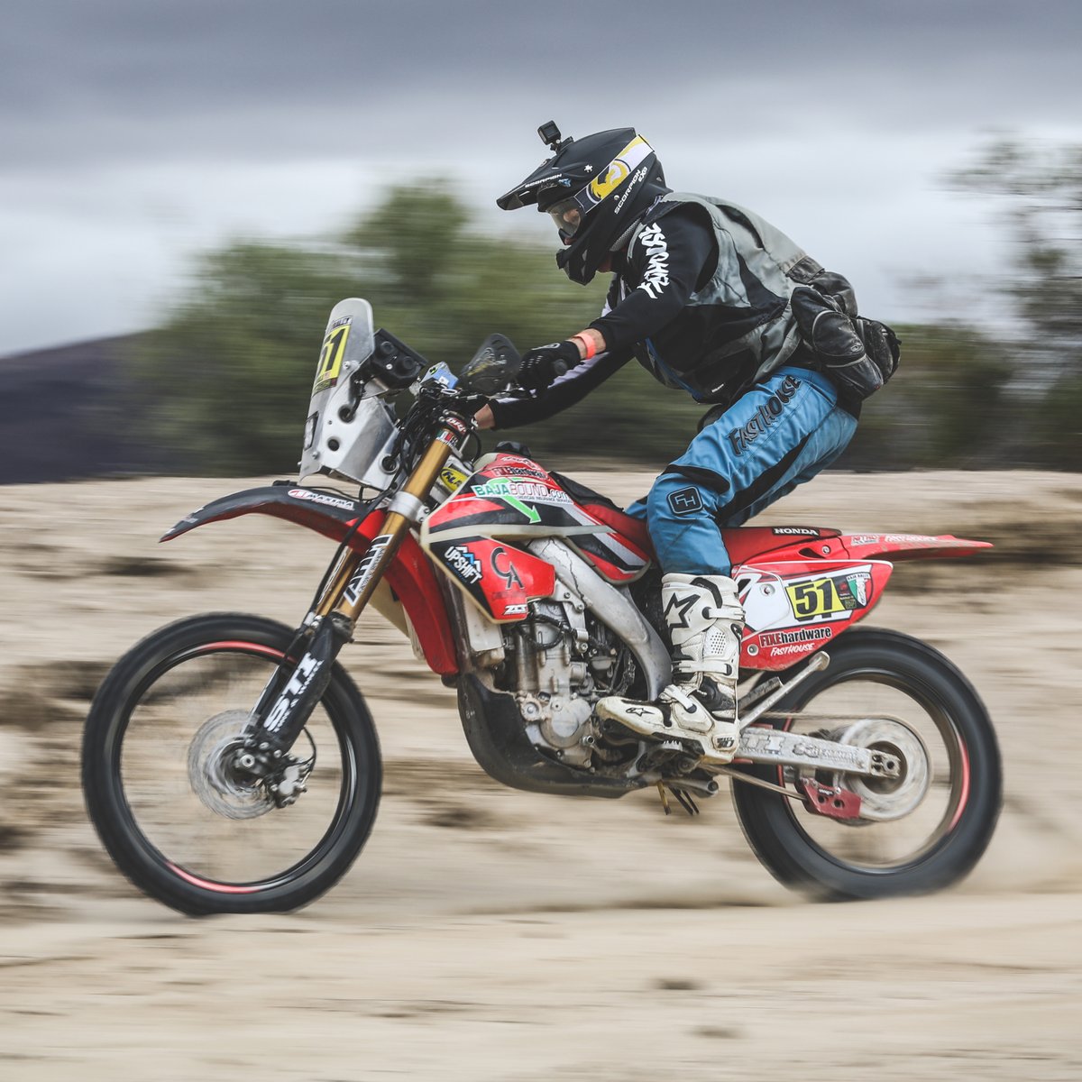 rally_baja's tweet image. Ripping up the track is just an everyday thing at #bajarally

Photo: @justinwcoffey

#Rallyraidnation #rallycomp #baja #dirtbike #motolife #braap