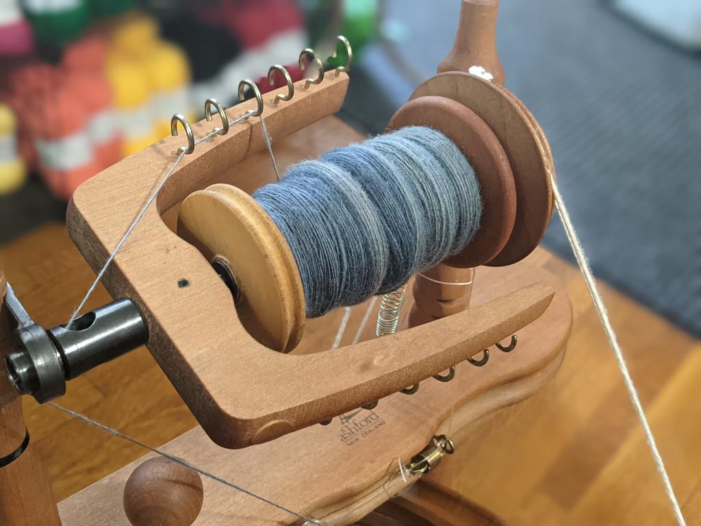 WoodNKnitBeNice's tweet photo. Spinning some blue yarn for the Fourth of July Weekend! Now I just need some red and white to ply with it if I wanted it to be patriotic looking. Not sure that I will add the red, but the white is a definite possibility! Happy Fourth of July weekend! Stay safe! https://t.co/Gcagua5U5h