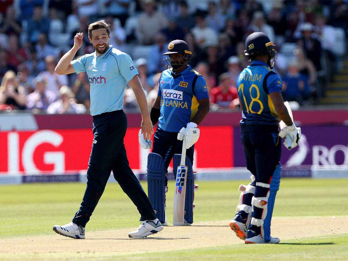 FansCricketlk's tweet photo. එංගලන්ත-ශ්‍රී ලංකා තුන්වන එක්දින තරඟය හෙට බ්‍රිස්ටල් හීදී පැවැත්වීමට නියමිත ය.

පවතින කාලගුණ වාර්තා අනුව හෙට දිනයේ තරඟයට වර්ෂාවෙන් බාධා එල්ල විය හැකි ය.

තරඟය මෙරට වේලාවෙන් සවස 3.30ට ඇරඹීමට නියමිත ය. https://t.co/MOU2HVZLcq