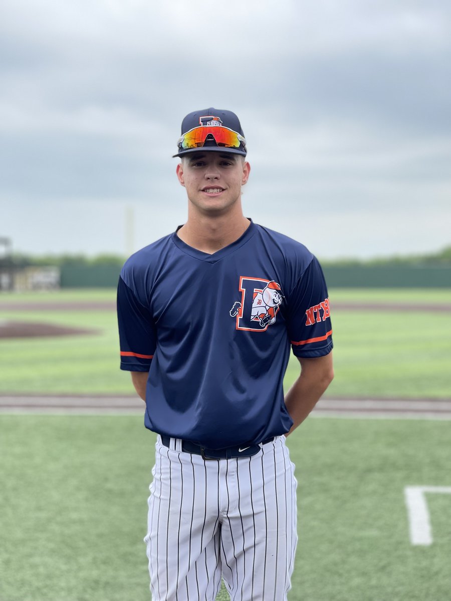 FiveToolTexas's tweet photo. F: @NTXBC_DIRTBAGS 2022 Woods 8, Stix North 2022 Prospects Black 2
Pitcher: @BushkoNolan 2.1 IP, 7 K, 0 R
Hitter: @HoganShelby1 2-4, 2B, HR, 4 RBI, R
Notables: @BBsmalley 1-2, 2B, BB, 2 RBI
@michalek_tyler 2-3, 2B https://t.co/XDus8gWa4t