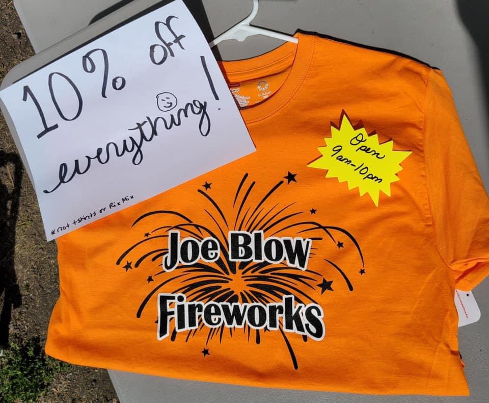 FireworksJoe's tweet photo. Come on out and check out some great fireworks! 10% off for the rest of the day! 😀 https://t.co/BxX3ISUXcb