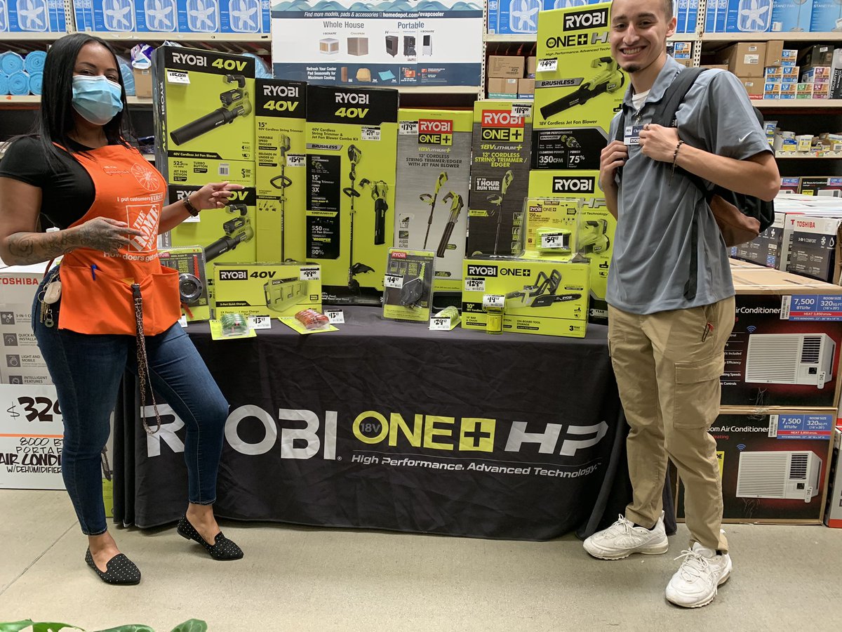 CarlosH_TC1013's tweet photo. Traeger Event in full Event.!!! Kids Workshop up and running. Associates and Vendors ready for our customers!!! Redlands ready to GET it done this weekend.!!!!@josephgarciathd @Crippen1026 @josephgarciathd @DS281013 @DepotSpecialty @luis54912241 @DonnaDthd1013 https://t.co/xpesth3jDR
