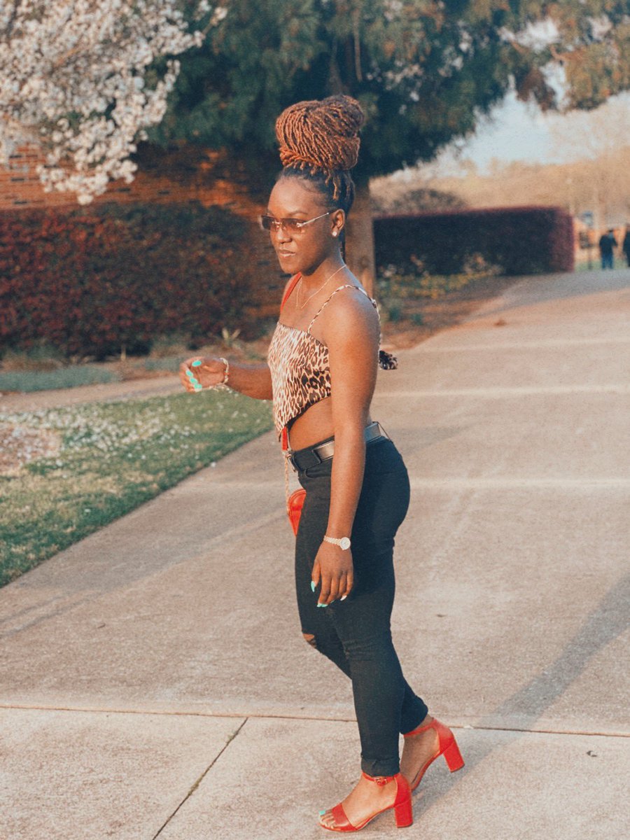 thelifeofmani_'s tweet photo. #WhosWhoAtUSCU
-Armani but I go by Mani💕
-Nursing major 🩺
-Marion, SC 🦊❤️💛
-A.Bevy Event Director
-Student Ambassador
-BSL(Black Student Leaders) Member
-#uscu24 💚🖤 https://t.co/uWj4MeTihW