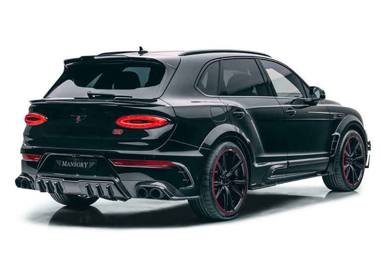 Bentley bentayga с обвесами. Bentley mansory 2022. Бентли бентайга 2020. Bentley bentayga mansory. Bentley bentayga mansory.