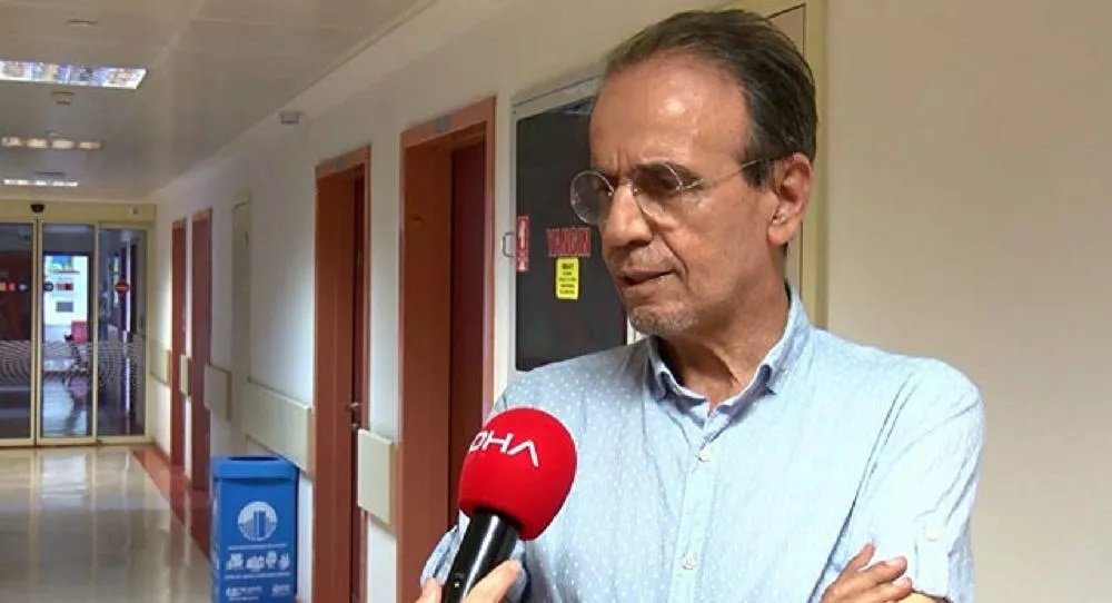 Prof. Dr. Ceyhan: "Karpuz seçimini bile karpuzcuya bırakan halkın, salgın ve aşı konusunda uzman kesilmesi beni öldürüyor."