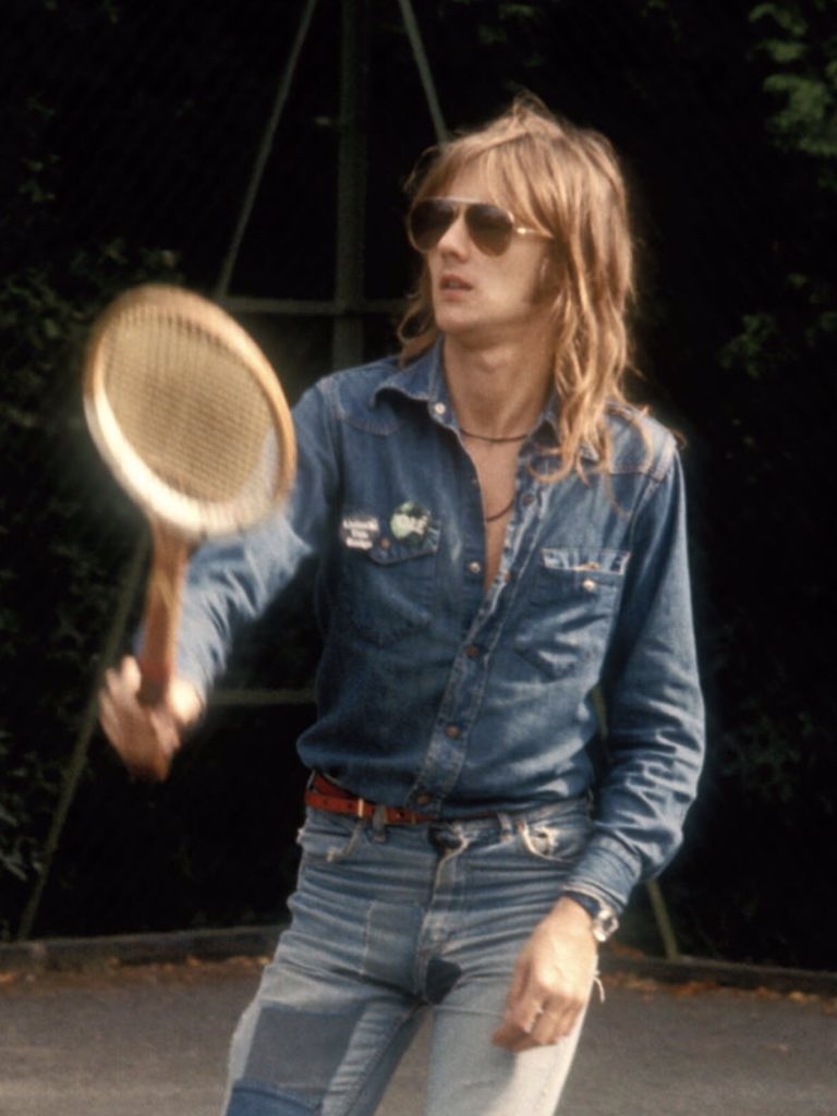 Roger playing tennis at Ridge Farm, 1975.

📸 Watal Asanuma