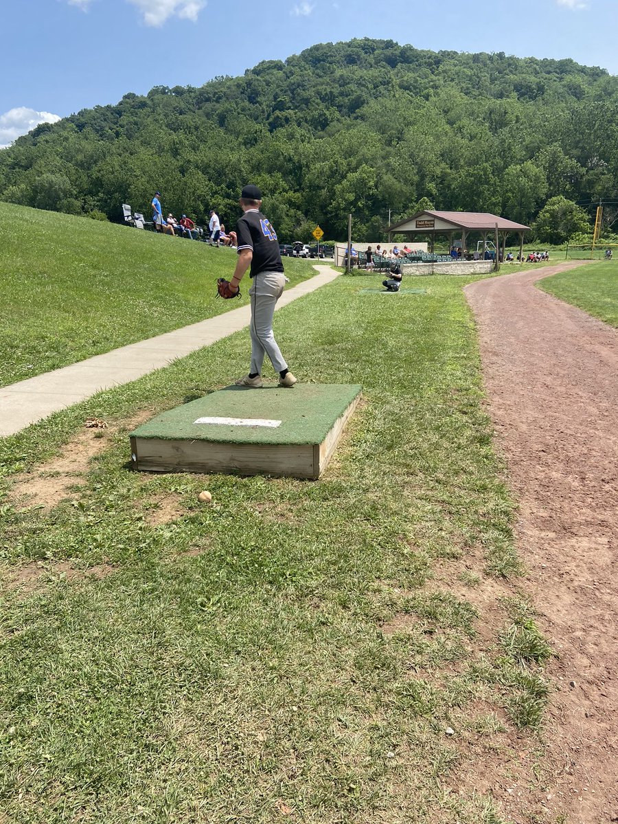 Post33_Baseball's tweet photo. Hunter Rothacker starting game 2 here in 15 minutes !! #Post33 #JCElite https://t.co/wwjHUbxaFg