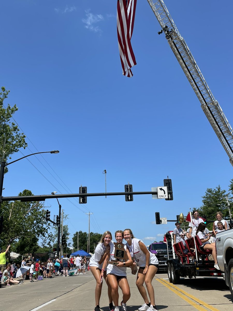FZSouthsoccer's tweet photo. Great time at the parade! @FZS_Soccer @ZumSouth https://t.co/2FUZ6gZp2b