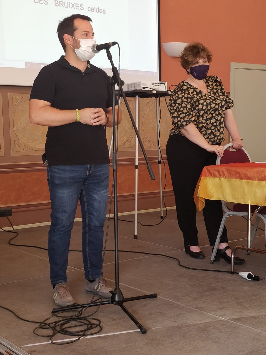 Acte de cloenda de la Universitat Popular de Caldes de Montbui.
<a href="/unicaldes/">Universitat Popular de Caldes de Montbui</a> <a href="/ElCentruCaldes/">El Centre (Ateneu)</a>