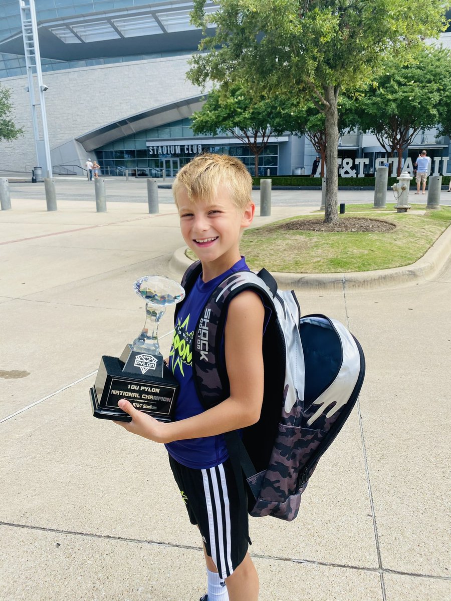 BOOMfootball's tweet image. 5 years ago BOOM won a National Championship in honor of Roman. 

Today, he won one for himself. 💯

#RomanTough