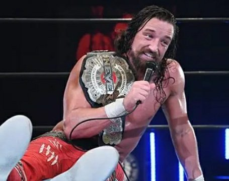 @LanaWWE @ToBeMiro Never Champion? There is only one, ain't that right @JayWhiteNZ.