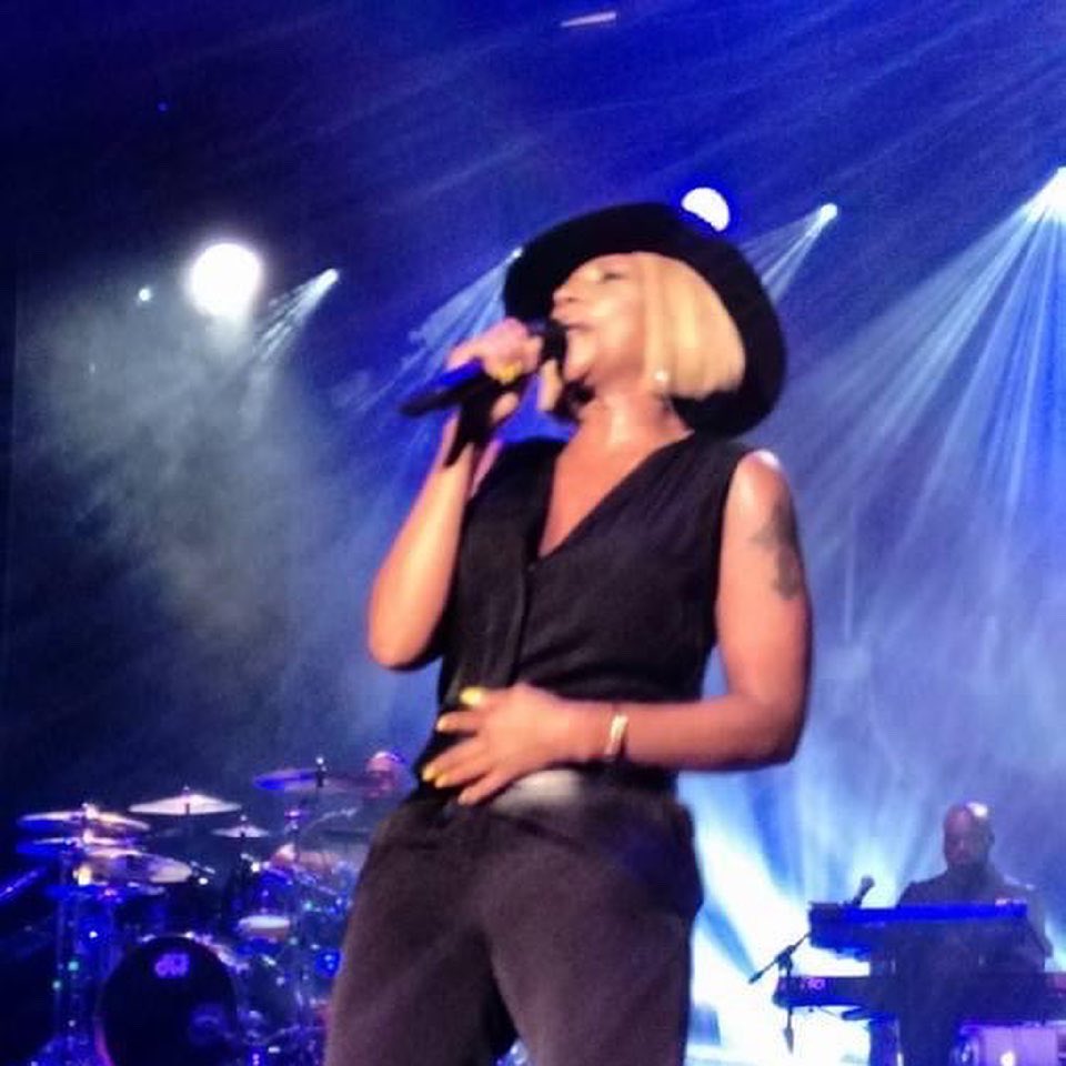 natalieeveradio's tweet photo. 6 years ago today, with @maryjblige Manchester Apollo. Lil duet on #notgoncry made my life - pardon the pun 😉 #maryjblige https://t.co/JcysnS124J