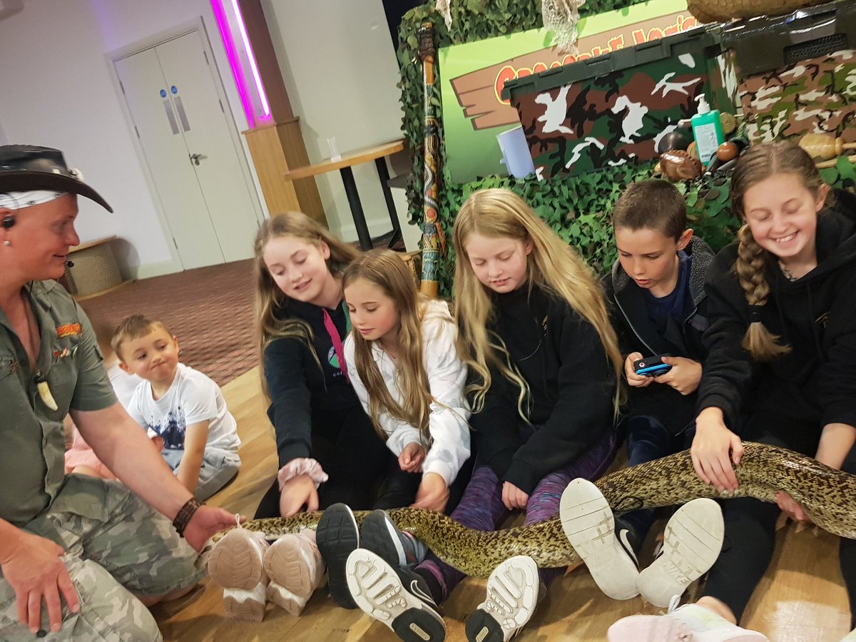 stouse79's tweet photo. @CrocodileJoe you were fantastic at Amble Links today. The children, of ALL ages, were hooked and so well behaved, showing how fab it was.Thank you! https://t.co/vw1f0o6l0x