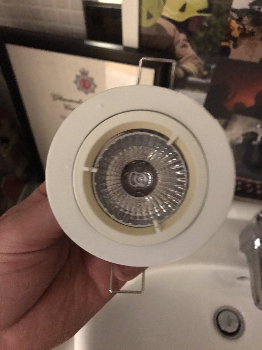 thomas_ltd's tweet photo. Probably time for a replacement , good job @Screwfix  were there to step in today , the signs were there this was an extremely dangerous situation with the cabling and insulation above being effected by excess heat @officialNICEIC @ECALive https://t.co/OUKGPLT4v4