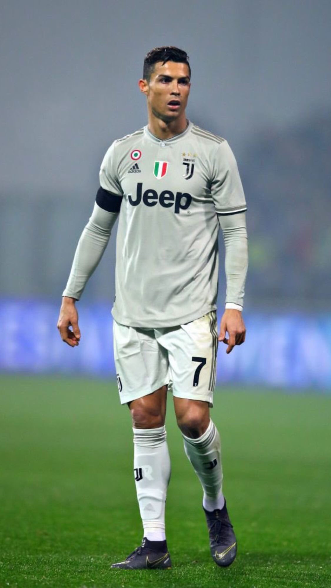 Cristiano Ronaldo в полный рост