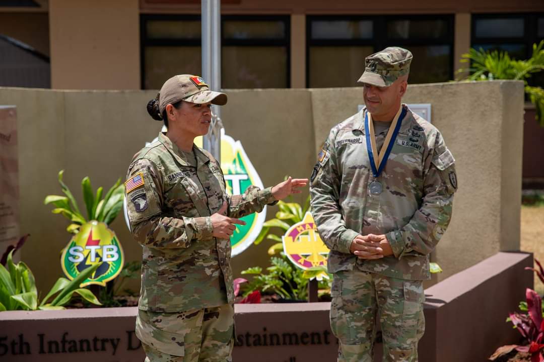 25thID's tweet image. Congratulations to MSG Marc Dibernardo on being awarded the Order of St. Martin and the Meritorious Service Medal. The Tropic Lightning Ohana wishes you the best of luck during your time at the Sergeant Major Academy!

#TropicLightning #LightningSupport #StrikeHard #PeopleFirst