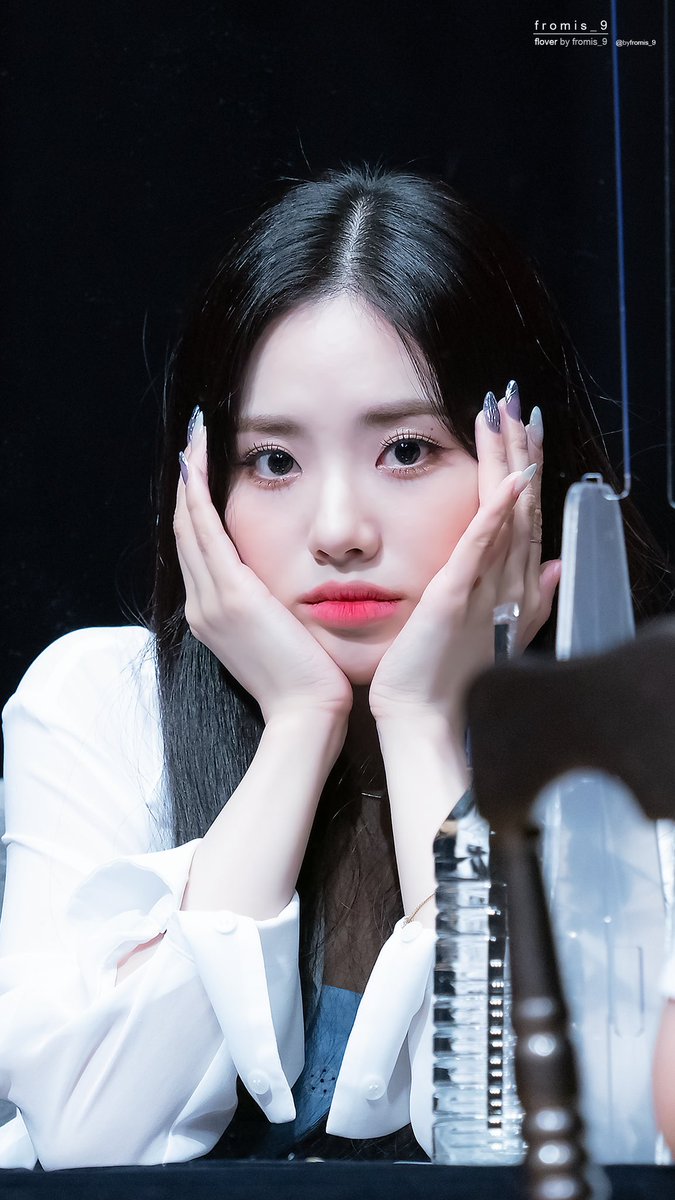 jiwonpics's tweet photo. 210529 © byfromis_9
#박지원 #프로미스나인 https://t.co/4OPfFEE2cc