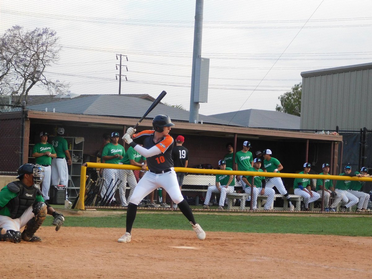 Legends Baseball Club 🌐 (@legendsbsb) on Twitter photo 🍊 Orange County Legends 🍊
🆚 <a href="/EastLA_Dodgers/">East L.A. Dodgers</a>
📍 La Quinta HS (Westminster)
⏰ 1:00 p.m.
Orange County looks to shake the dust off after having their win streak snapped and finish the home stand strong as they close the week hosting the Dodgers. 🍊 Orange County Legends 🍊
🆚 <a href="/EastLA_Dodgers/">East L.A. Dodgers</a>
📍 La Quinta HS (Westminster)
⏰ 1:00 p.m.
Orange County looks to shake the dust off after having their win streak snapped and finish the home stand strong as they close the week hosting the Dodgers.