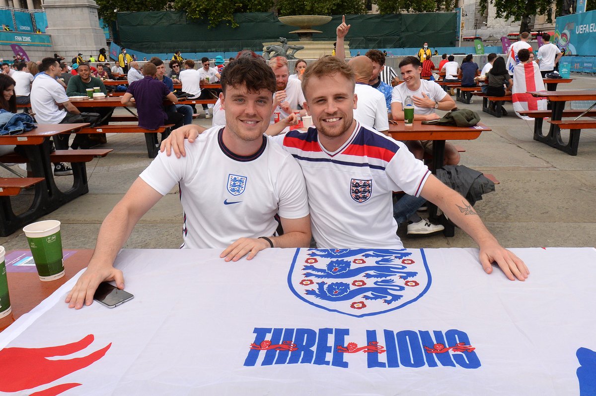 England tweet media