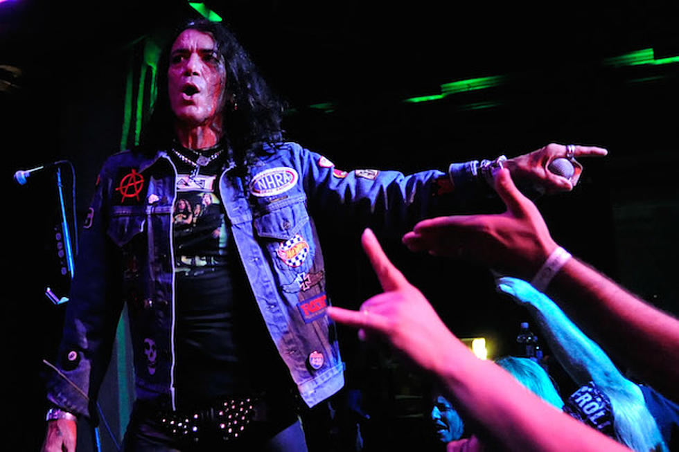 Happy Birthday Stephen Pearcy 
(Photo: Ethan Miller) 