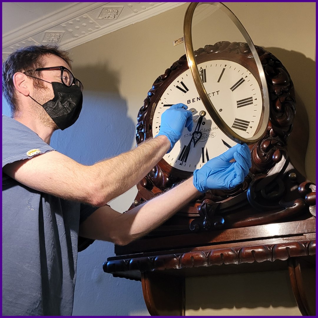 DickensMuseum's tweet photo. Step back in time... literally! 🕰️

This beautiful wall clock belonged to Charles Dickens and is still in working order. It needs to be wound regularly, and to be honest, its not the best at keeping time. 😬

In fact, it never has been. Even Dickens complained about it in 1863! https://t.co/dp8rEQiXIE
