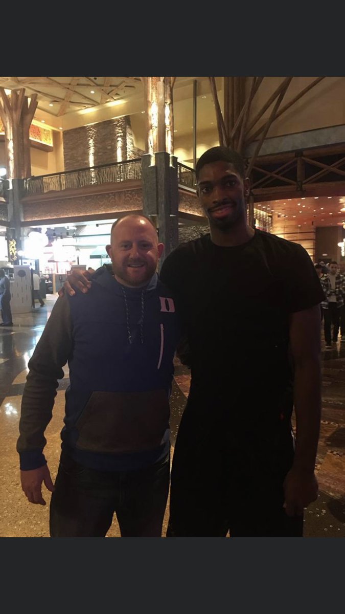 groffer9's tweet photo. @ktomassoni1 @AmileJefferson Made me feel very short https://t.co/7iWA4ccDZc