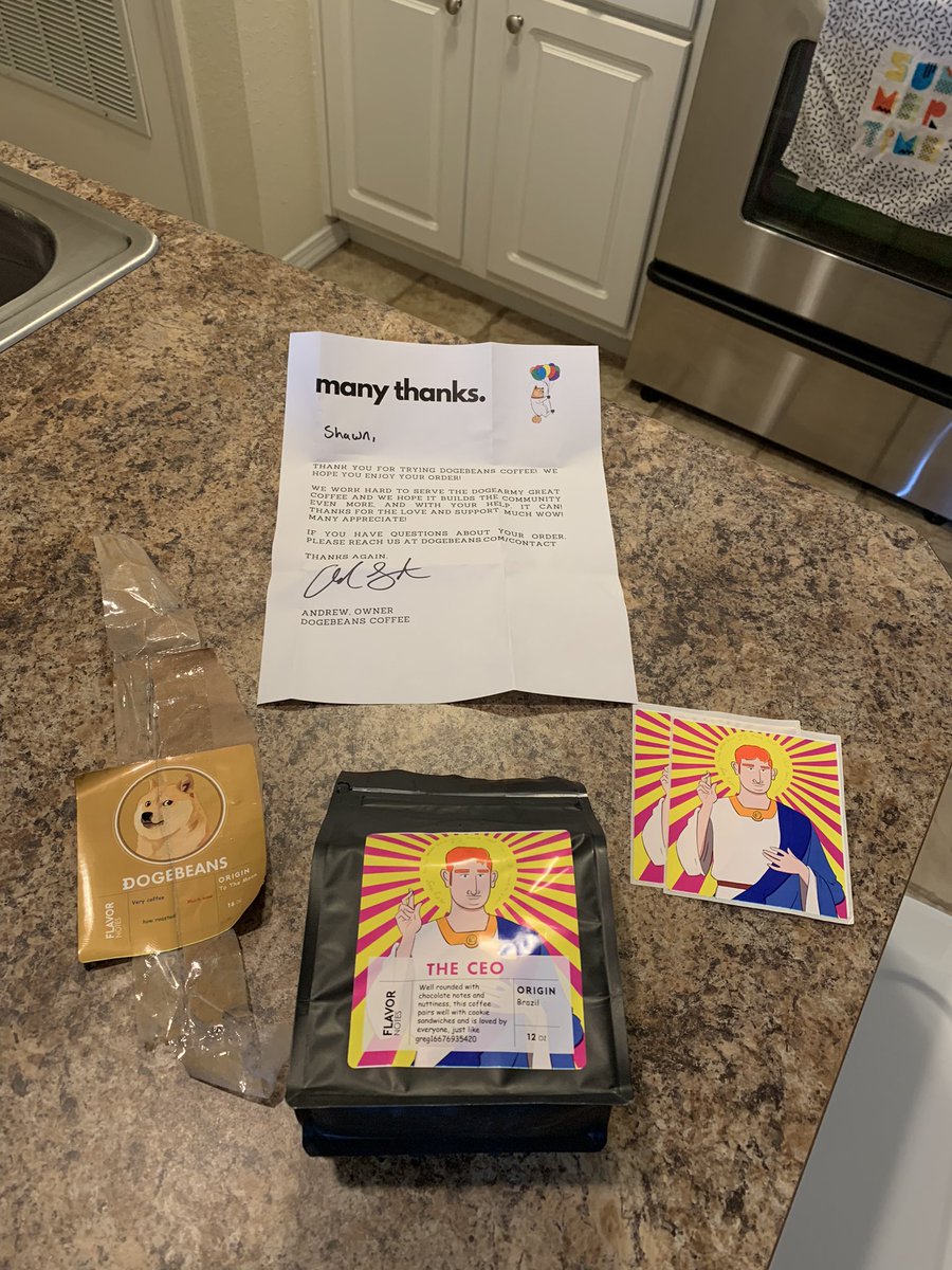 Got my CEO Doge coffee! Much wow such smells <a href="/dogebeans/">Đogebeans Coffee</a> <a href="/greg16676935420/">greg</a>