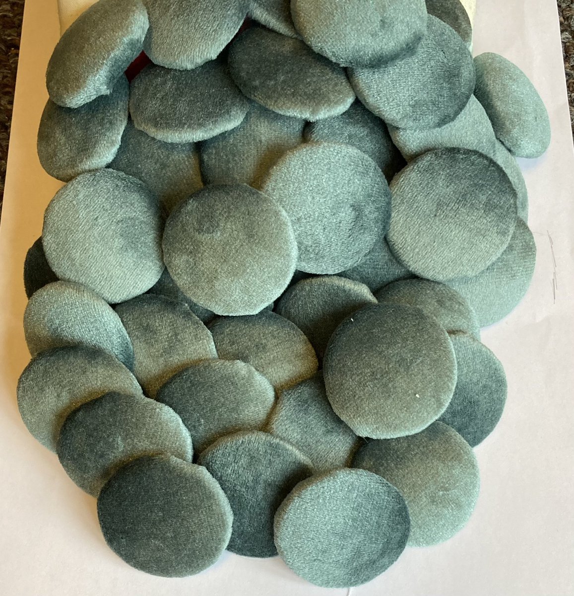 TenementCurtain's tweet photo. It’s all about the #buttons today #buttondetail #triplepleatcurtains #dreichday #handmade #madeinscotland https://t.co/XTNRmGNSGl