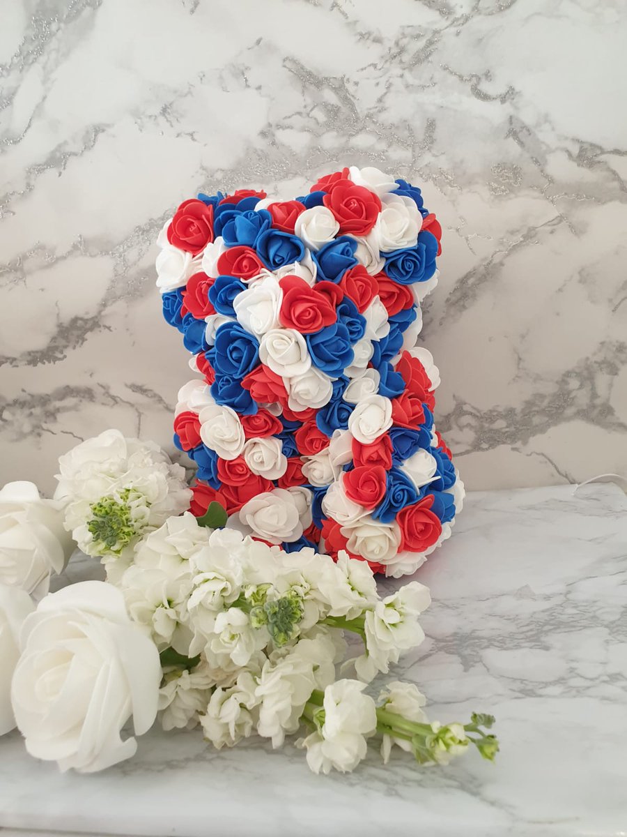 MyrosebearUk's tweet photo. If you love roses as much as we do why not check out our amazing rose bears today and also have a 10% discount off at the checkout use code MYROSEBEARUK

#eng #cominghome #itscomeinghome #england #english #football #score #footballs #score #euro #eurofootball #euro2020 #sale https://t.co/eSytn7oyXW