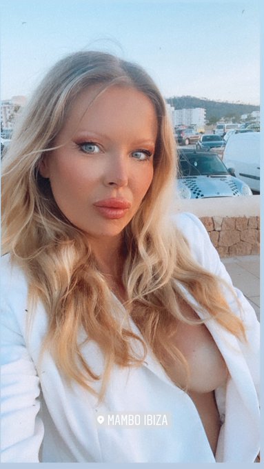 #sunset in #ibiza without #lingerie 👿👿👿 https://t.co/dUsKqwujkT<a href="/tag/sunset"class="tags">#sunset</a><a href="/tag/ibiza"class="tags">#ibiza</a><a href="/tag/lingerie"class="tags">#lingerie</a>