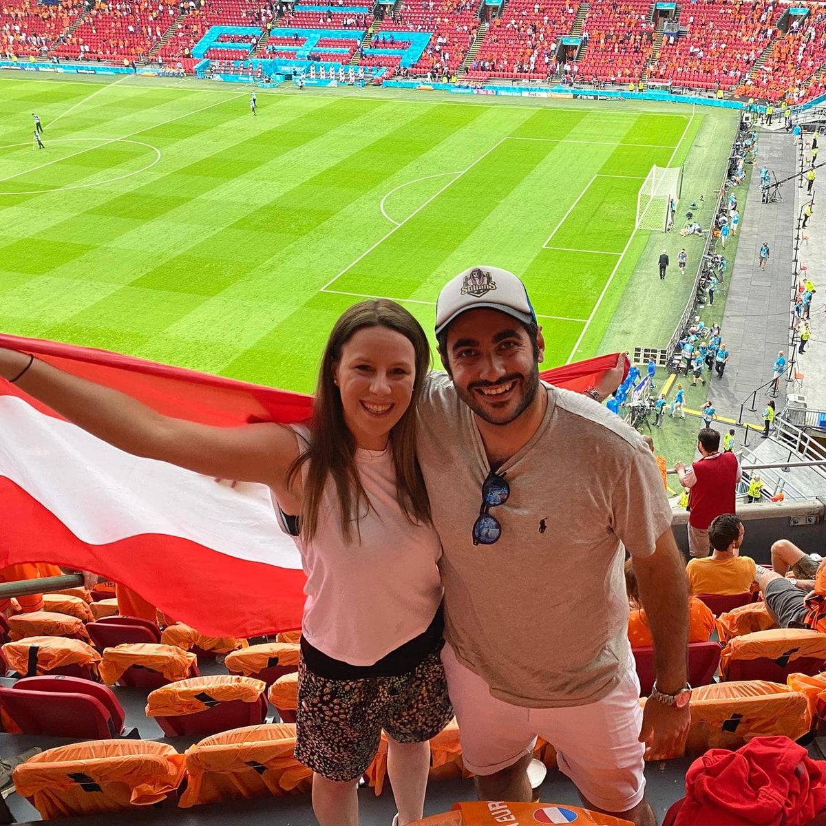 TheSultans_UF's tweet photo. The Sultans' mid-season break #amsterdam #netherlands #euro2020 #euro #supportaustria #roadtofinals https://t.co/RsLx6T36sV