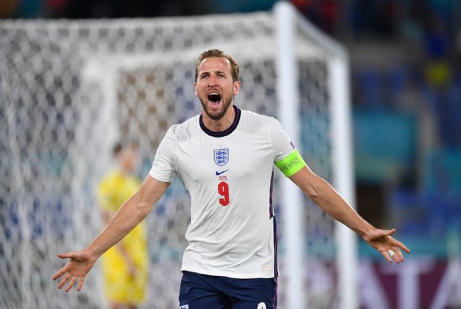 AngloCatholica's tweet photo. - Kane scores the first goal 
- Kane wins the free kick for the second goal 
- Kane scores the third goal
- Kane wins the corner for the fourth goal 

May I remind you that there were people that wanted to drop Kane for Calvert-Lewin 🤦🏻‍♂️ https://t.co/pbb8frolDU