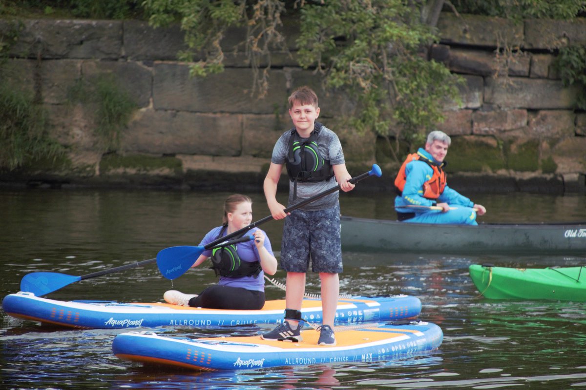 10thWidnes's tweet photo. Great to see our scouts out on the water last night doing some kayaking and trying stand up paddle boards supplied by district @merseyweaver https://t.co/bFuSanRHc1