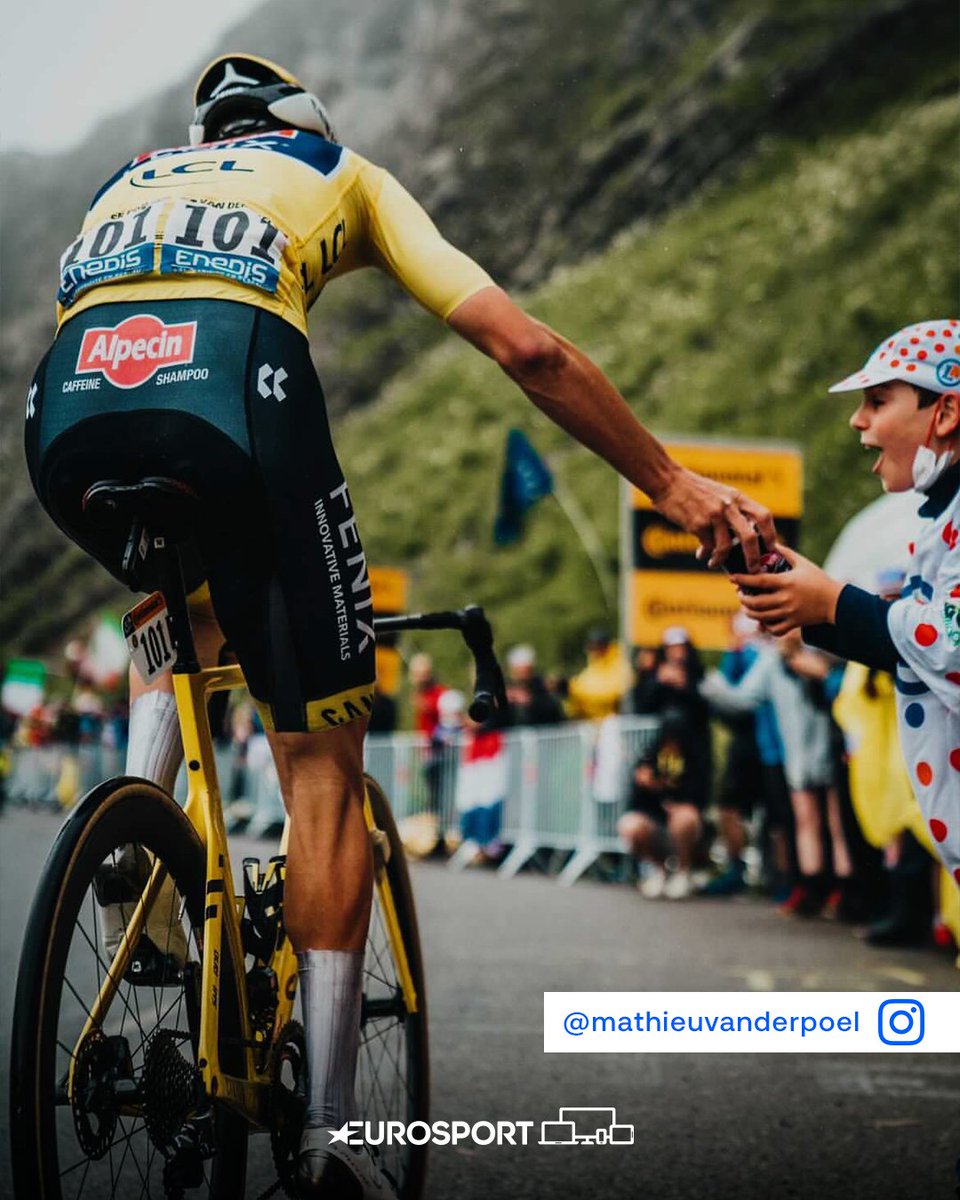 In questa foto c'è tutto il ciclismo 😍🚲

[📸 IG/ <a href="/mathieuvdpoel/">Mathieu Van der Poel</a> ]

#TDF21 | #EurosportCICLISMO