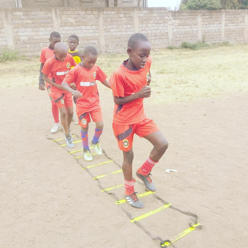 YoungUnitedFc1's tweet image. Gallery; Junior teams training today.

Getting ready for friendly matches next weekend.

#wearedevelopment