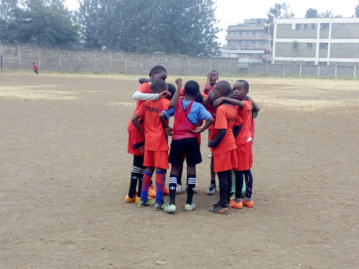 YoungUnitedFc1's tweet image. Gallery; Junior teams training today.

Getting ready for friendly matches next weekend.

#wearedevelopment