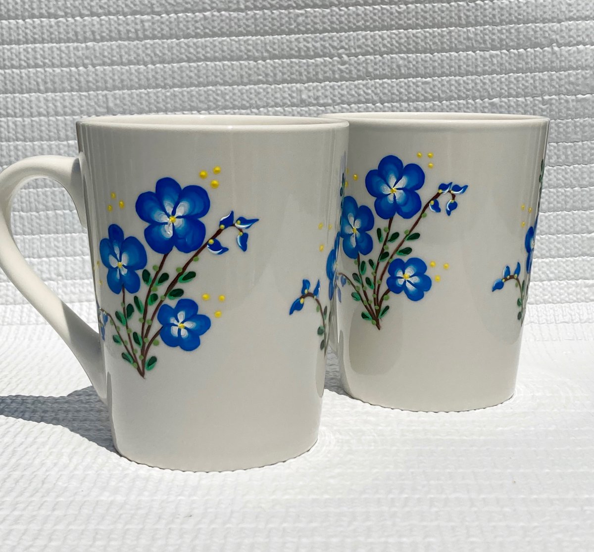 Painted coffee mugs etsy.com/listing/103268… #coffeemugs #coffeecups #paintedmugs #homedecor #kitchendecor #giftforcouple #uniquegifts